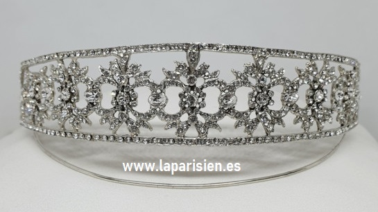Tiara Versalles.